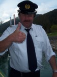 Dateiname=02_Unser_Kapitän.jpg
Dateigröße=104KB
Abmessungen: 266x355
hinzugefügt am: 28. Mai 2008 02_Unser_Kapitän.jpg