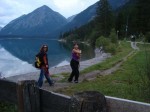 Dateiname=08_Auf_gehts_zur_Seeumwanderung.jpg
Dateigröße=39KB
Abmessungen: 473x355
hinzugefügt am: 04. September 2009 08_Auf_gehts_zur_Seeumwanderung.jpg