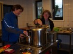 Dateiname=44_Erstes_Selberkochen_dieser_Etappe.jpg
Dateigröße=177KB
Abmessungen: 473x355
hinzugefügt am: 21. Oktober 2008 44_Erstes_Selberkochen_dieser_Etappe.jpg